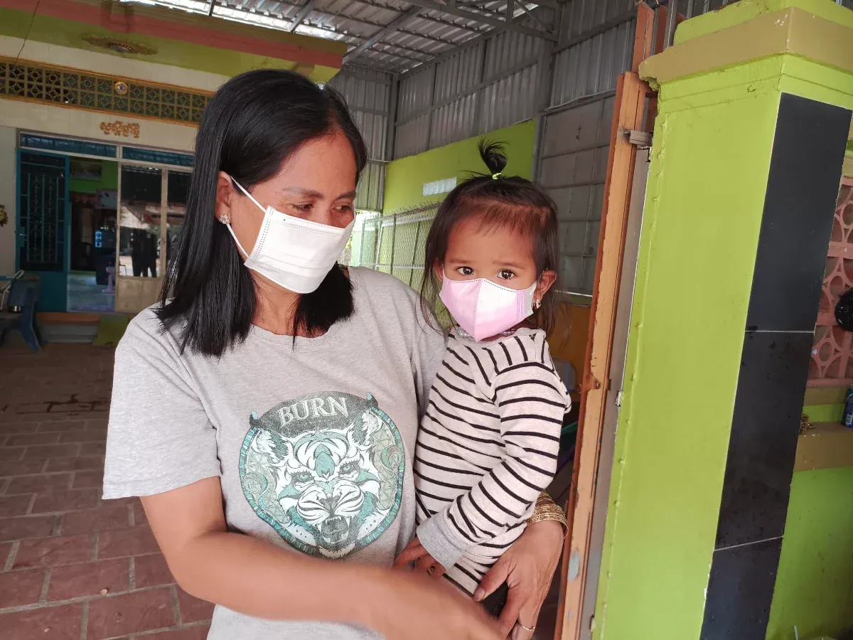 Children in Families Mid-Year Report and Photo Essay 05.