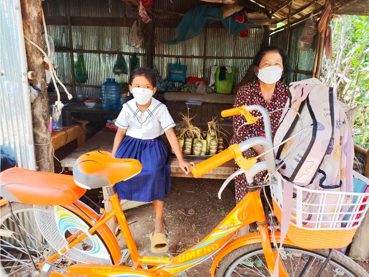 Children in Families Mid-Year Report and Photo Essay 07.